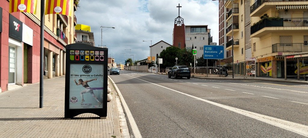 Publicitat exterior en Ecomupi al Maresme (Calella)
